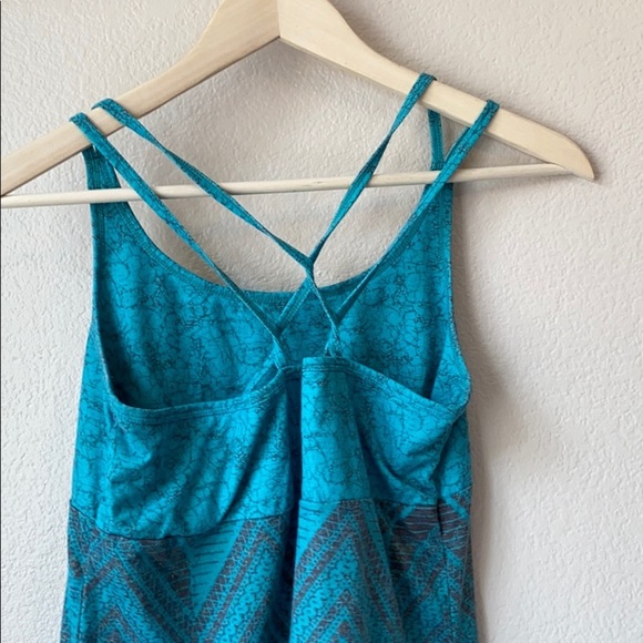 Bloom Gray Patterned Yoga Tank Top Medium - Picture 4 of 6